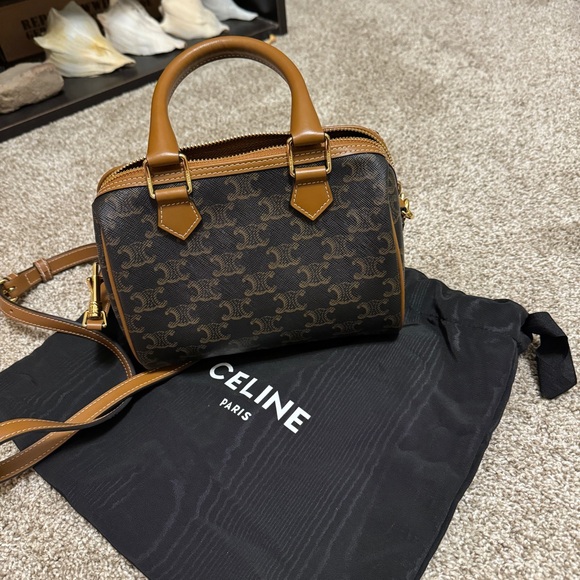 Celine SMALL BOSTON IN TRIOMPHE CANVAS AND CALFSKIN - Picture 2 of 7